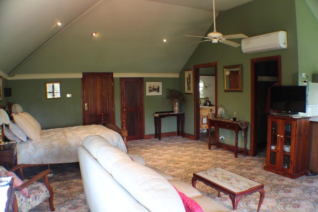 Storey Grange Springwood Camera foto